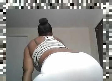 Big booty bbw ebony Miaa shows her ass big black