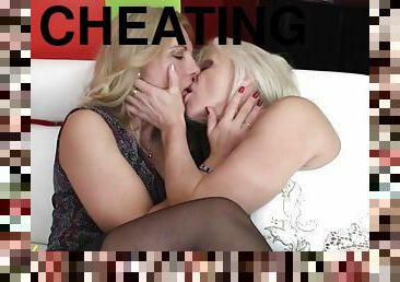 Two cheating housewives share a BBC in a threesome