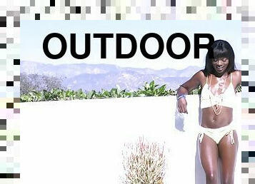 Amazing outdoor shag with insatiable black doll Anna Foxx