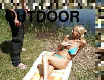 Yvonne A is a blonde in bikini ready for an outdoor fuck