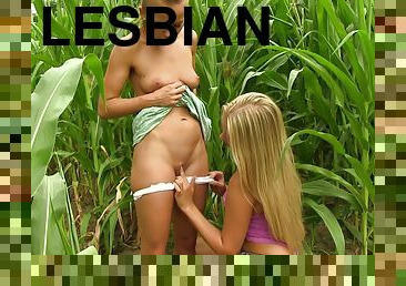 Cute Bella B. And Cayla Lyons Have Lesbian Sex Outdoors