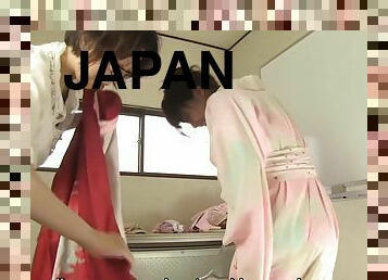 Subtitled Japanese kimono pee desperation failure in HD