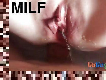 Hot MILF peeing porn video