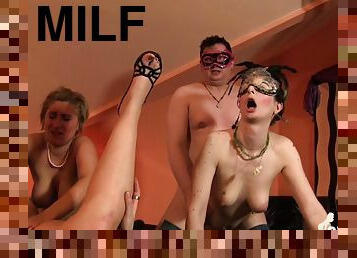 Milf in Swingerclub