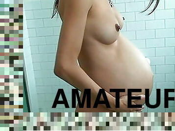 Shower Scene With An Amateur Pregnant Babe