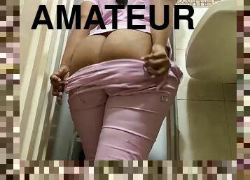 BBW nurse with big ass recorded urination on video