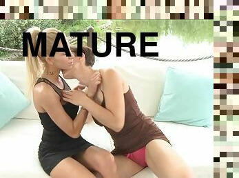 MOM mature lesbian lovers explore each other