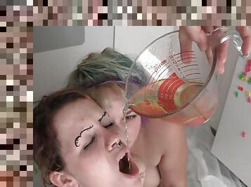 These girls have some fun while pissing