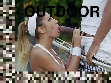 Sexy tennis player sucks a giant cock outdoors introducing a hardcore bed fucking