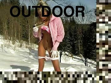 Blonde Babe Playing with Snow and her Moist Pussy Outdoors