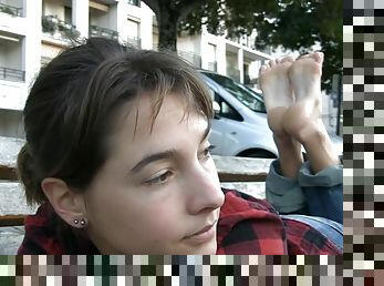 French public bare foot