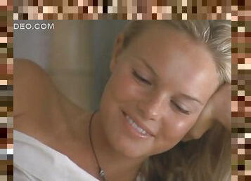 Breathtaking Kate Bosworth In Really Sexy Scenes from 'Blue Crush'