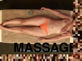 JAV star Asahi Mizuno CMNF erotic oil massage Subtitled