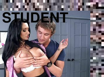 Student gets bored during detention so he fucks his slutty teacher