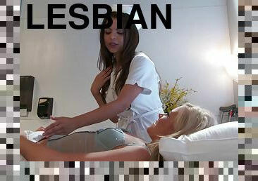 Lesbian bitches eating pussy and dildo fucking cunt