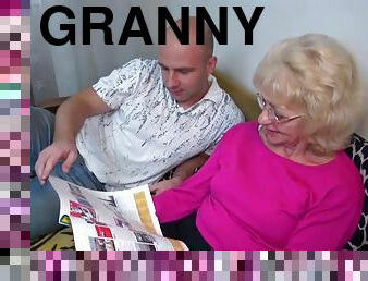 Granny with glasses getting her hairy pussy licked and fingered