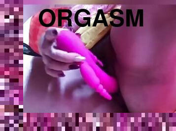 Squirting with my delicious new toy