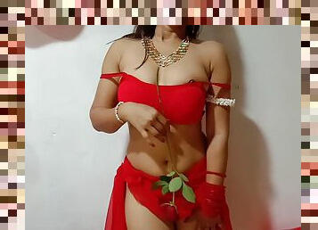 Desi Bhabhi With Big Boobs Looking For Hot Sex With Her Indian Online Lovers