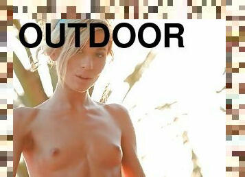 Sunset masturbation outdoors with a teenager