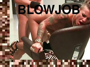 Tattooed hair stylist fucked in the chair