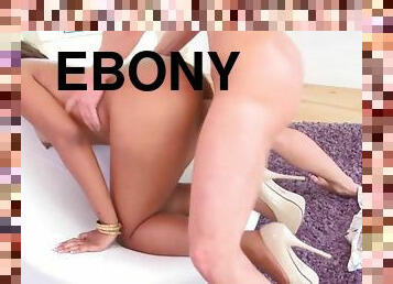 Her ass ebony got its own globetrotters