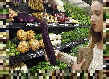 Inspiring senorita visits the supermarket for the nasty flashing