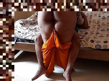 Hot Priya Aunty kam wali ke sath kya Kand - Priya aunty fucked a guy while he was masturbating (Indian sex)
