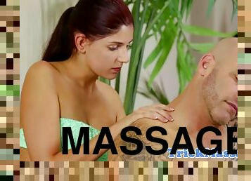 Cockloving massage babe rides masseurs dick
