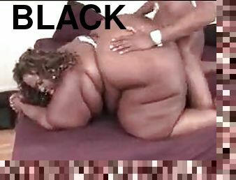 Gigantic black bitch fucked in her cunt