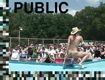 Extremely Hot And Sexy Public Strip Show On The Pool Party