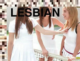 Sporty teen honeys having a lesbian threesome on the tennis court