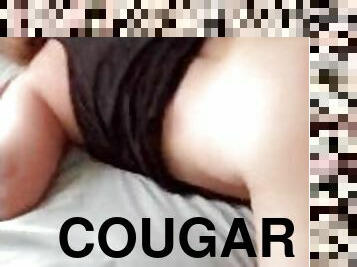 COUGAR FRIEND MAKES ASS CLAP ON MY BBC????????????