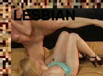 Pretty lesbians have great sex in bed