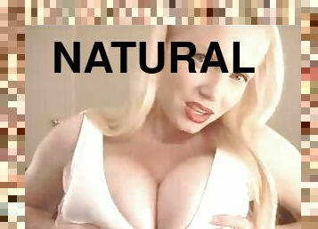 Blondie showsher big natural titties and big baby bump.