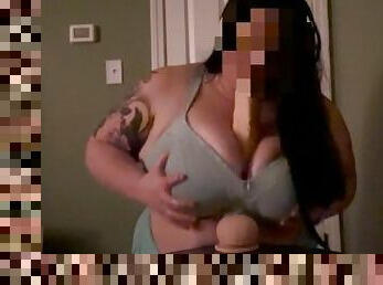 tetas-grandes, enorme, amateur, madurita-caliente, casero, mamá, regordeta, regordeta-chubby, consolador, tetas