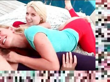 Blondes in sexy ripped tights have threesome
