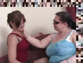 Old lesbian fingered by young lady for fun