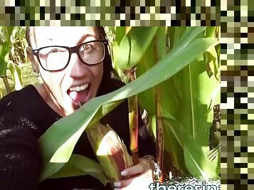 ANAL FUCK IN THE CORN FIELD! skinny german kinky bitch insertion