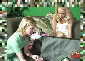 Alexa Lynn and Ruth Blackwell enjoy an interracial threesome