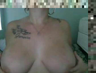 teta-grande, grande, babes, bochechuda, loira, natural, webcam, mamas, sozinho, tatuagem