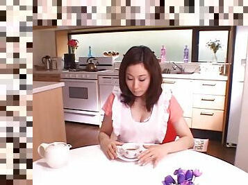 Housewife Japanese MILF loves pleasing her kinky lovers