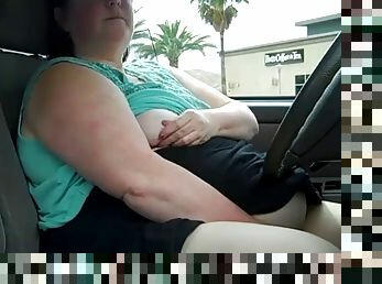 Bbw masturbates several times in the parking lot