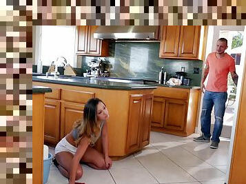 Wifey Jaye Summers gets pounded hard in the kitchen