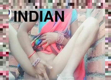 Indian Ne Finger And Apne Boobs Se Dudh Nikali Rahi Thi (1)
