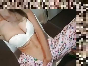 Horny teen fingering her wet pussy live on webcam