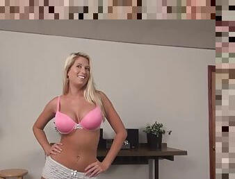 Holly pink bra