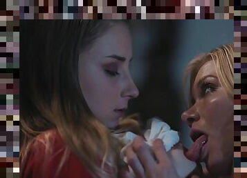 Teen and MILF lesbie breathtaking sex video