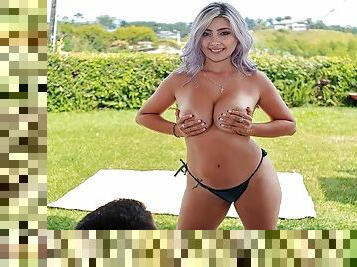 VRLatina - Sexy Outdoor Fucking With Colombian Beauty VR