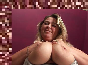 Large lady Jannie V. masturbating and having a good time