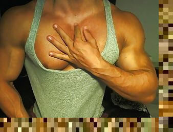 Alpha Muscle Needs to be Worshiped